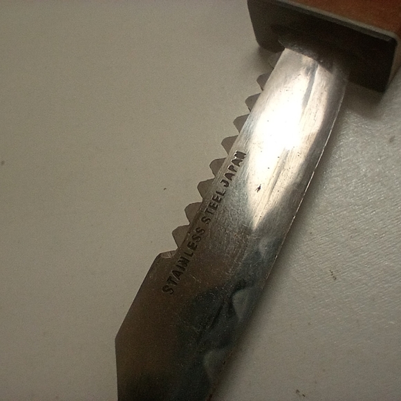 Vintage Floating Enclosed Fisherman's Knife - Picture 5 of 5